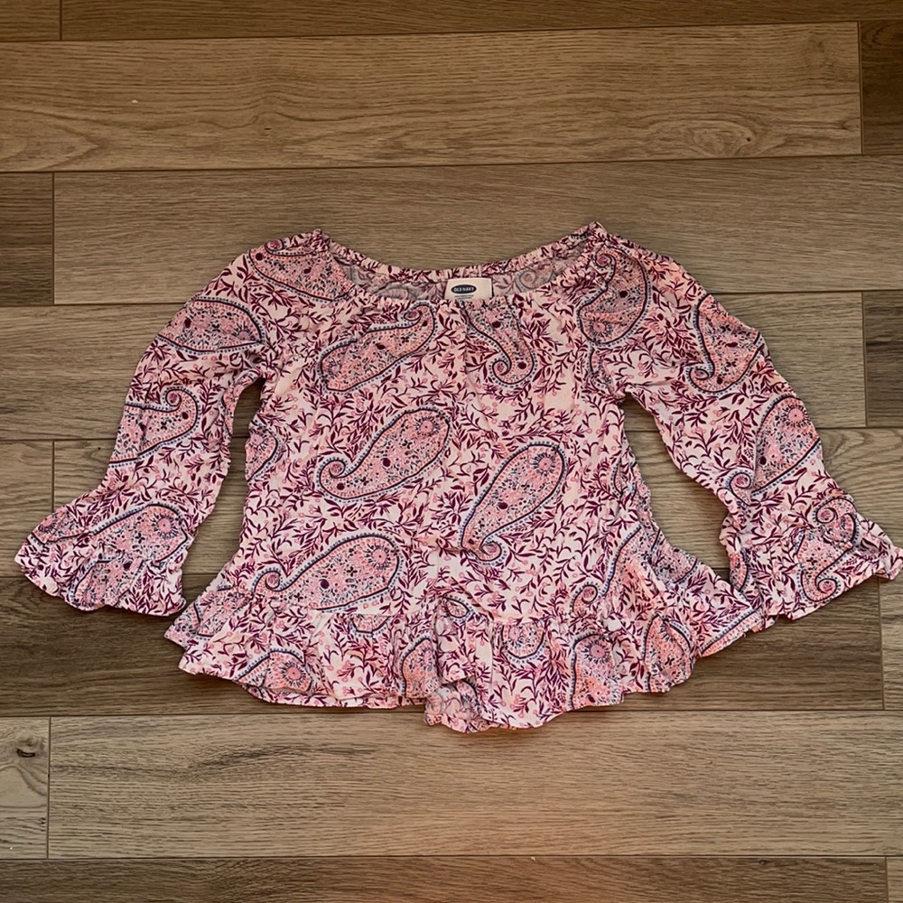 Old Navy|| Ruffle Sleeve Top